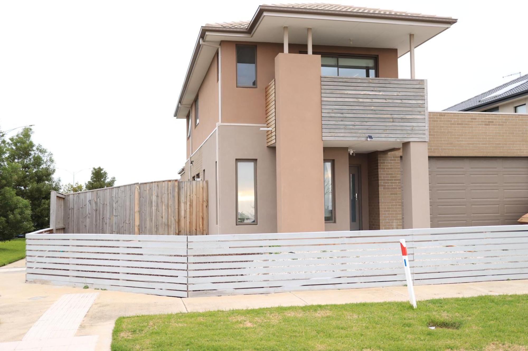 Melbourne Holiday House For 15 Peoples In Sanctuary Lake พอยท์คุก ภายนอก รูปภาพ