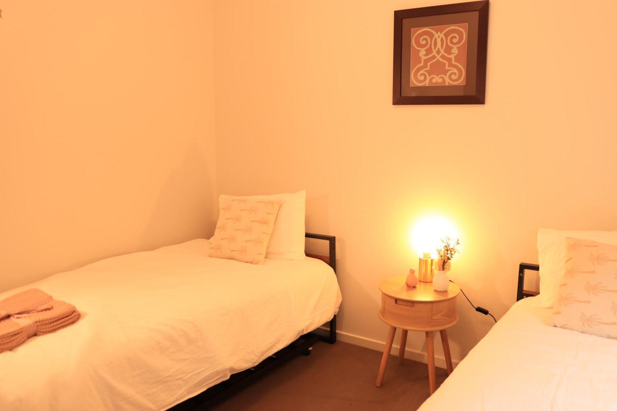 Melbourne Holiday House For 15 Peoples In Sanctuary Lake พอยท์คุก ภายนอก รูปภาพ